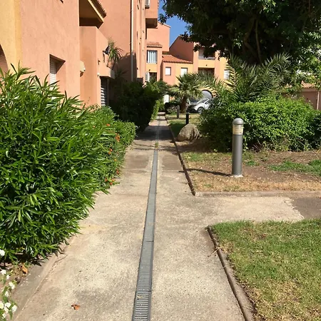 Corse F2 Bord De Appartement LʼÎle-Rousse