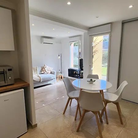 شقة T2 Centre Ile Rousse LʼÎle-Rousse