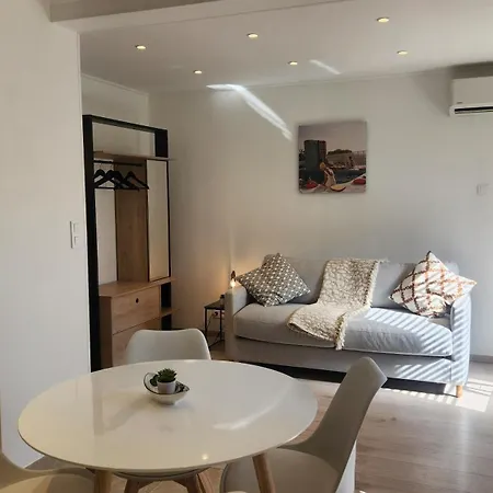 شقة T2 Centre Ile Rousse *