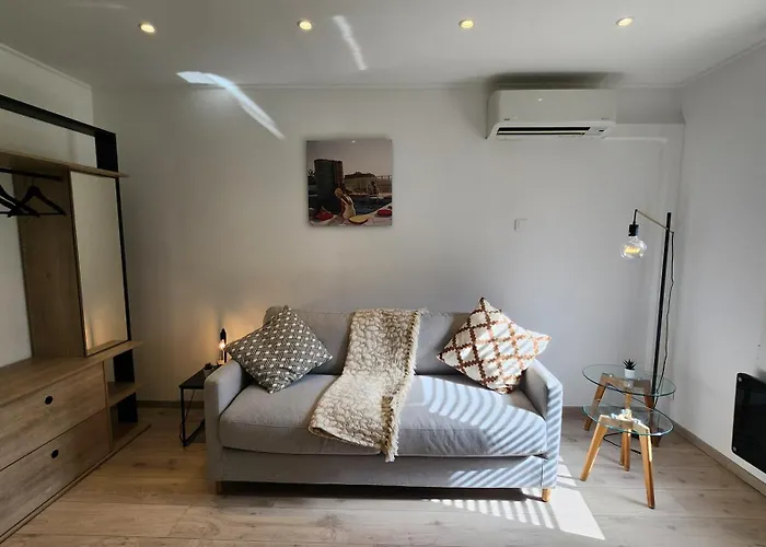 شقة T2 Centre Ile Rousse *